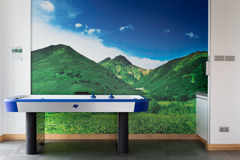 Bar, strefa wypoczynkowa w biurze firmy BPO w Krakowie