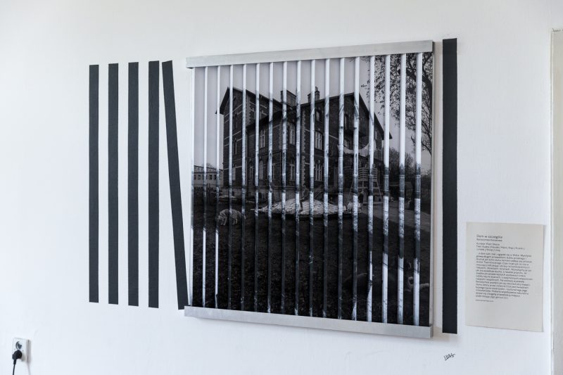 Dom w szczególe, widok wystawy w Kraków Art House podczas Cracow Gallery Weekend KRAKERS