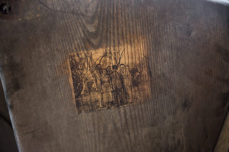 Dom w szczególe, detal instalacji prezentowanej w Kraków Art House