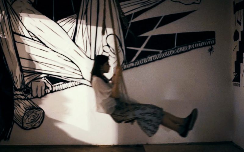 Dom w szczególe, instalacja artystyczna odnosząca się do historii i materialnych śladów domu w Kraków Art House